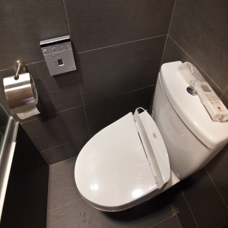 Are Smart Toilets Worth It? A Comprehensive Guide to Their Features and Benefits